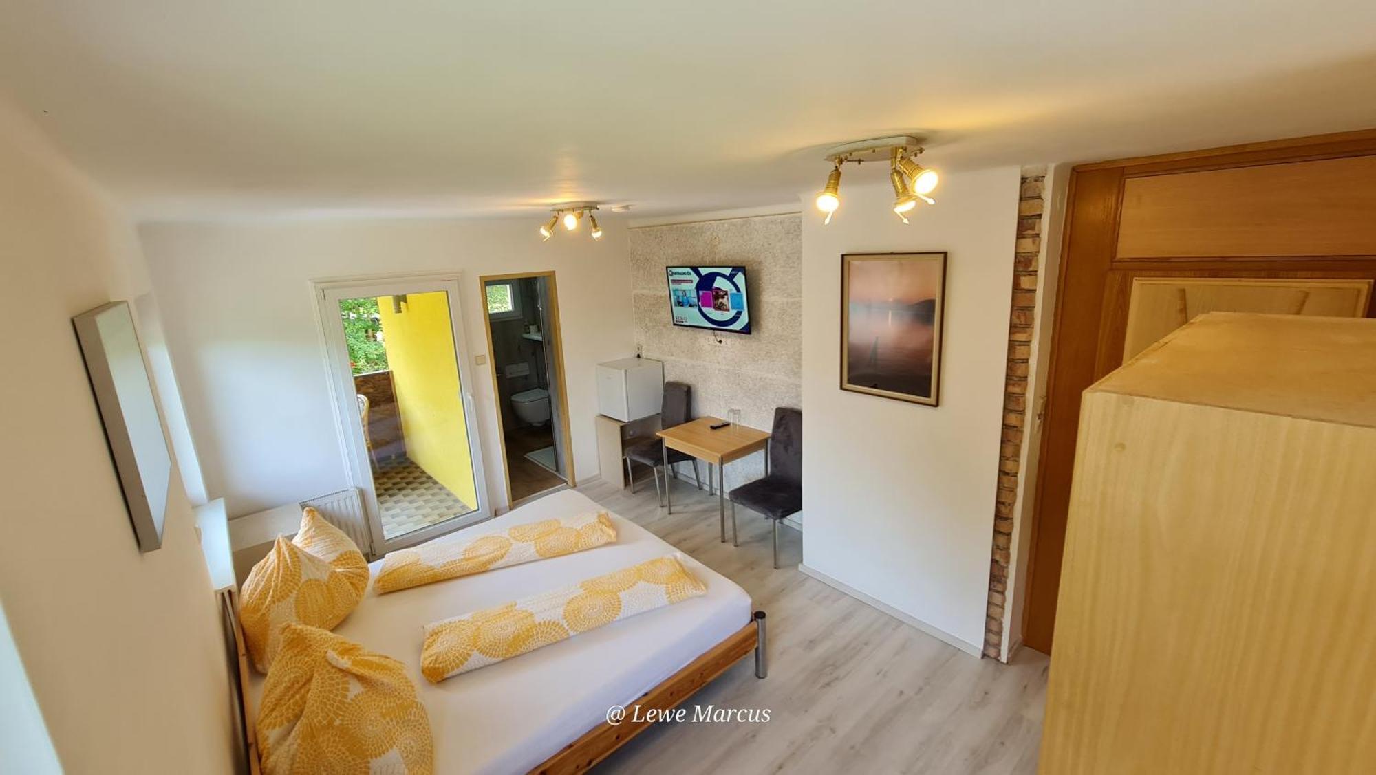 Appart-Pension Seehang Velden am Wörthersee Екстериор снимка