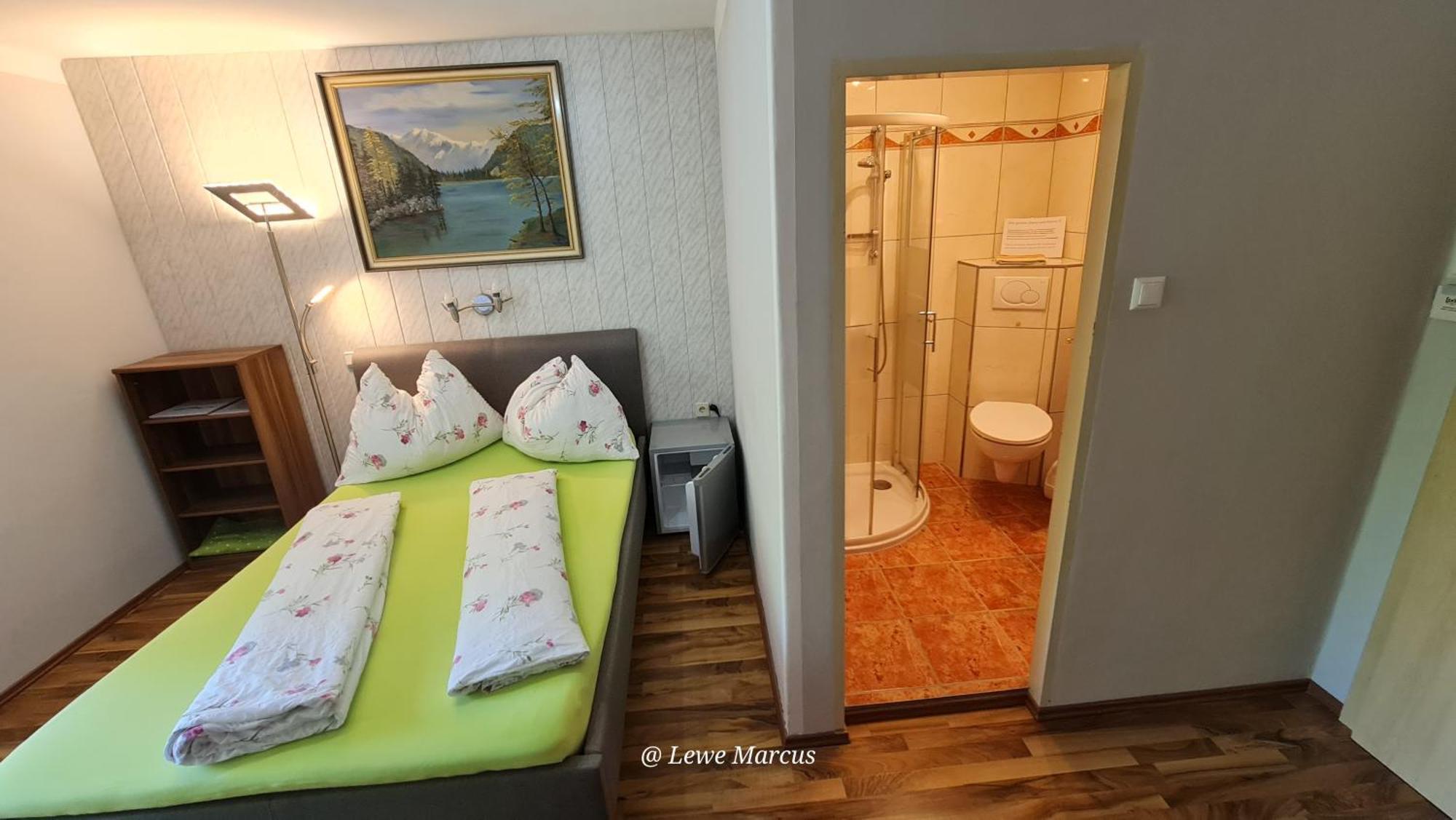 Appart-Pension Seehang Velden am Wörthersee Екстериор снимка