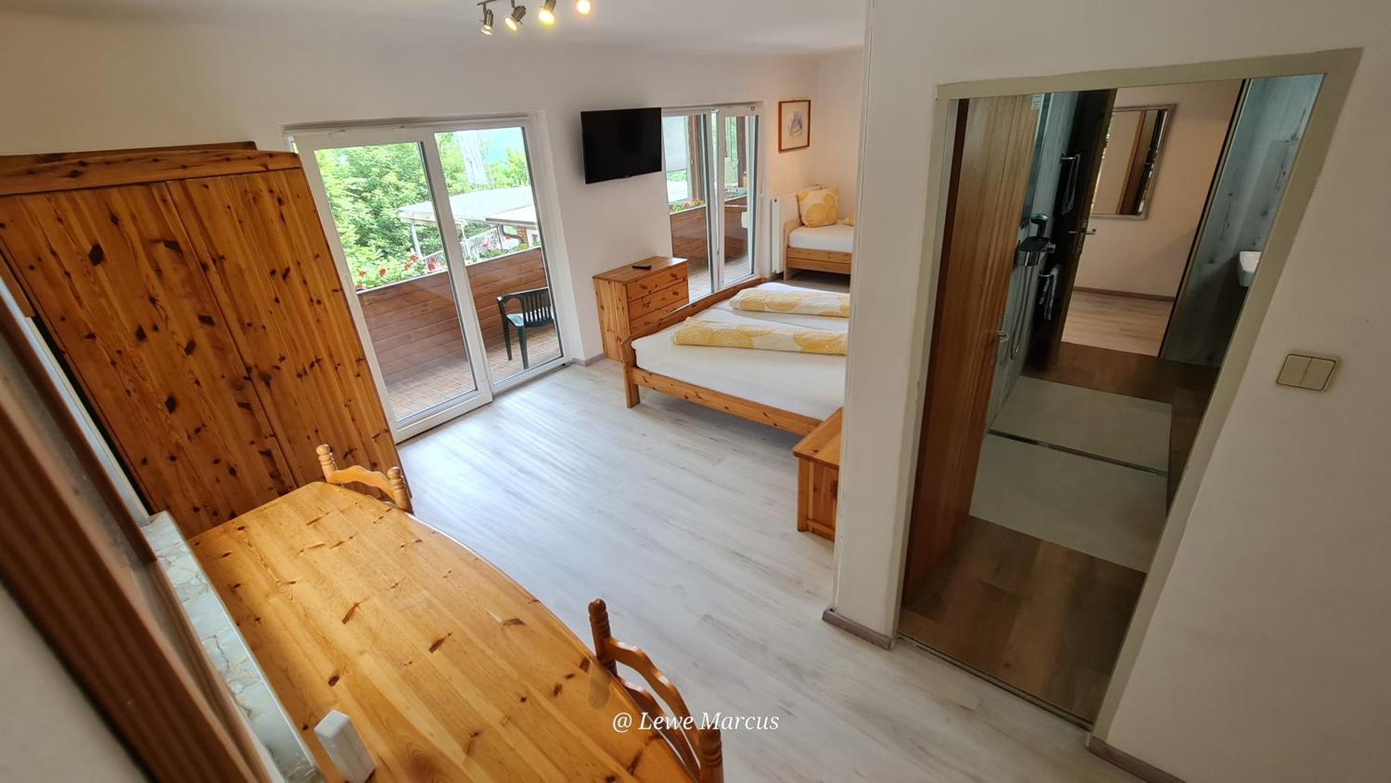 Appart-Pension Seehang Velden am Wörthersee Екстериор снимка