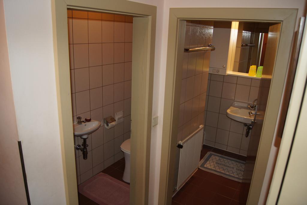 Appart-Pension Seehang Velden am Wörthersee Стая снимка